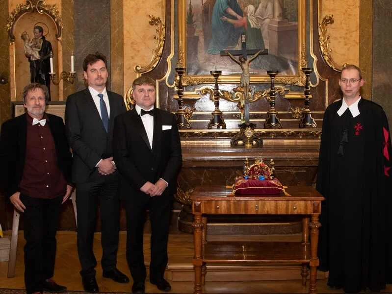 Koruna 1